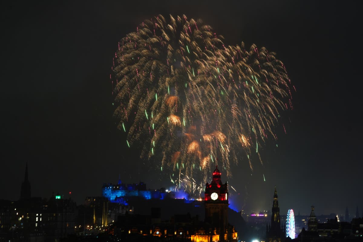 UK weather live: Edinburgh’s Hogmanay cancelled as wind threatens London fireworks