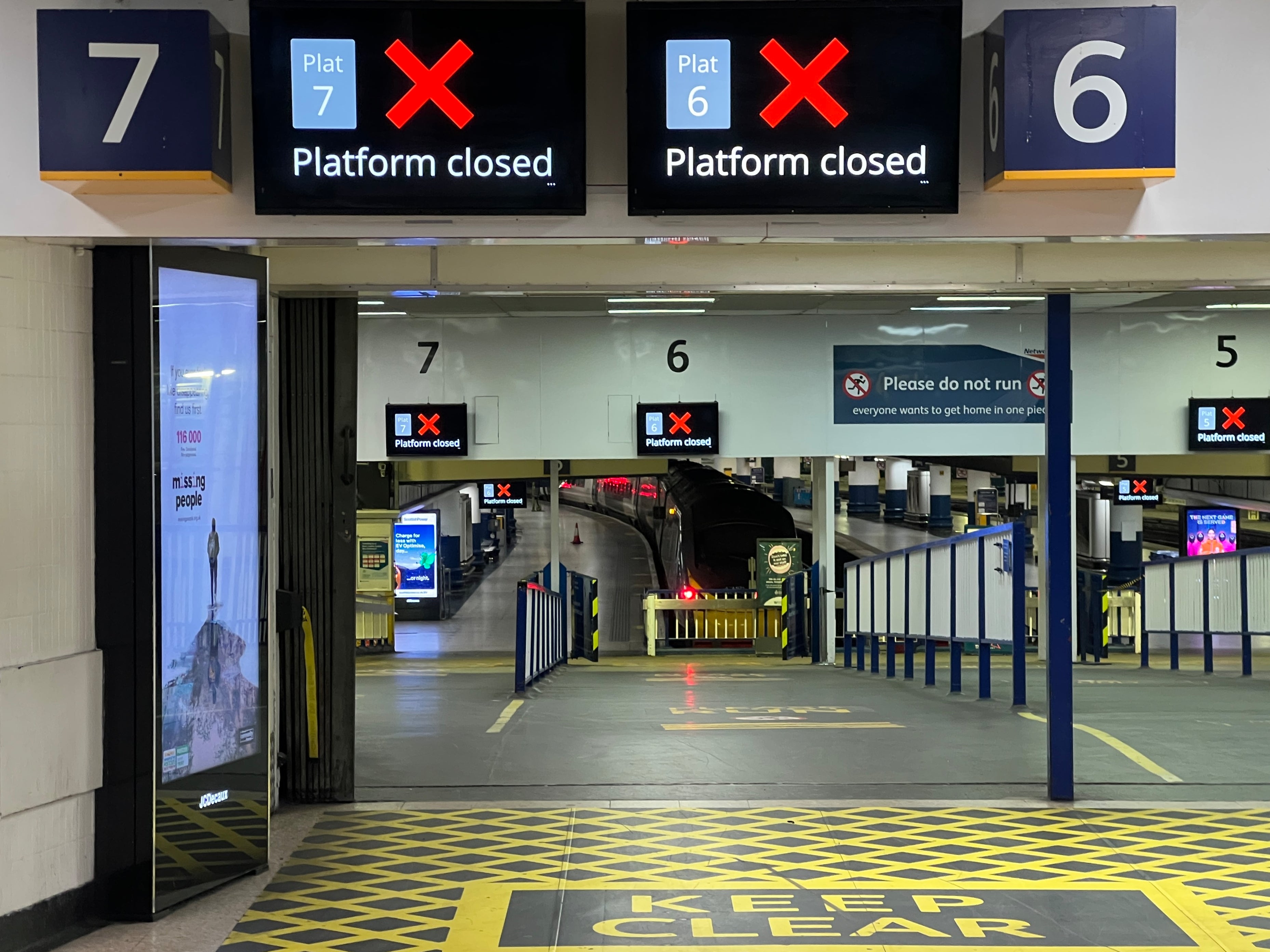 London Euston station on the first day of the Avanti West Coast train managers’ strike, 31 December 2024