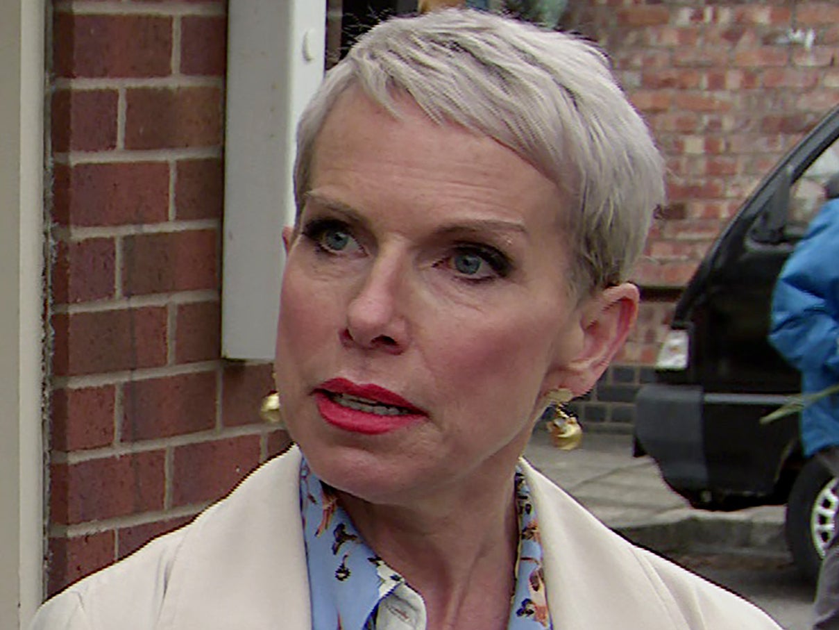 Sue Devaney como Debbie Webster em 'Coronation Street'