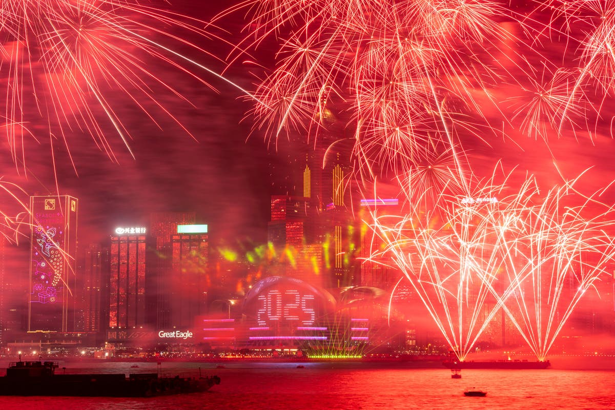 Dazzling New Year’s Eve fireworks come with a terrible environmental price