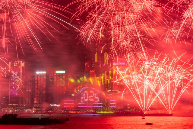 <p>Fireworks explode over Hong Kong’s Victoria Harbour to celebrate the start of 2025 on Tuesday in the US. While the displays are often stunning to behold, they can degrade air quality and cause other harms to the environment </p>