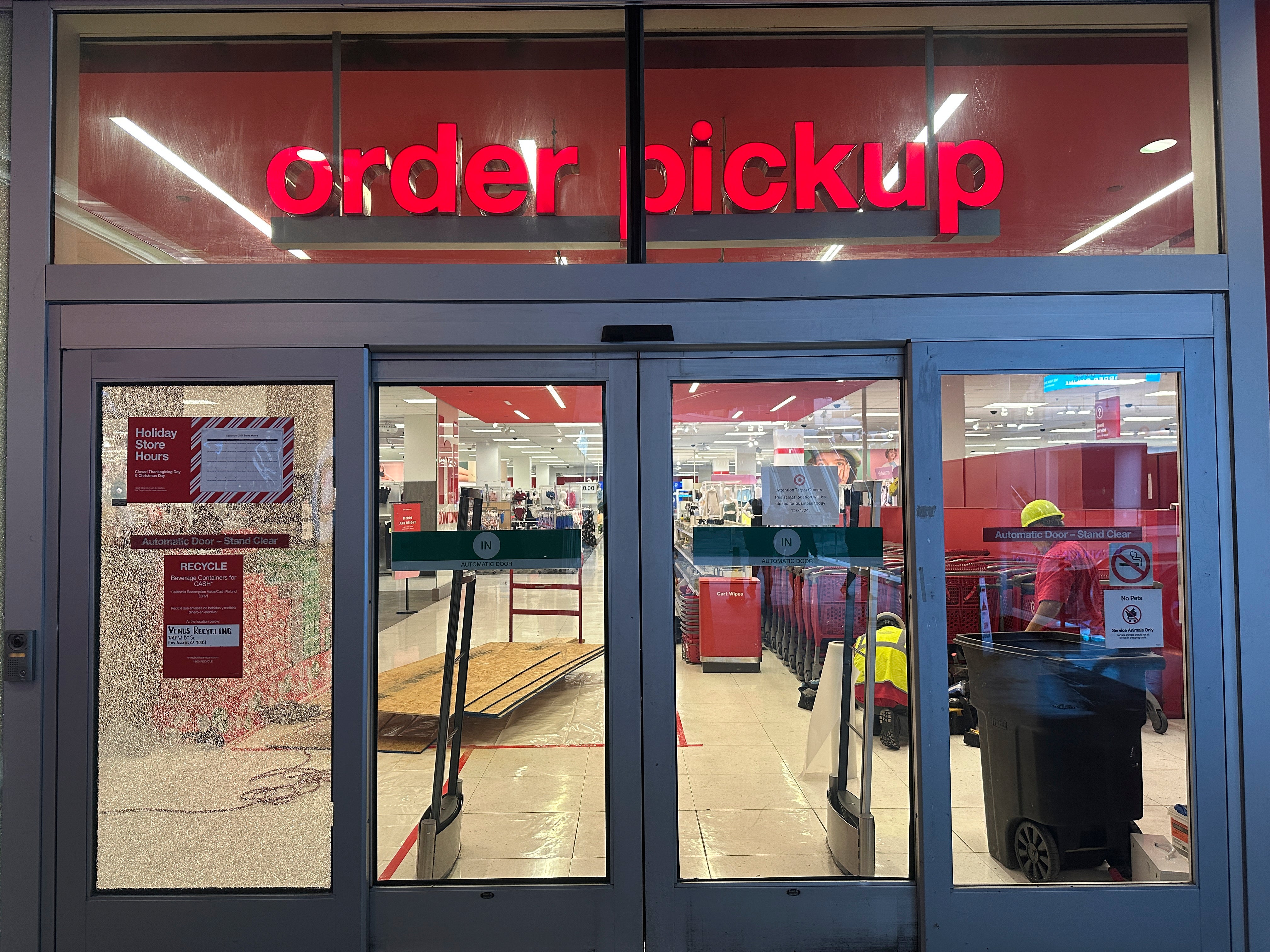 Los Angeles Shooting Shoplifting