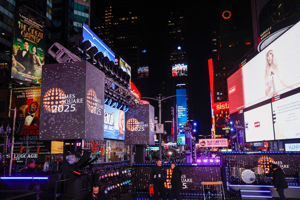 Revelers bring in the New Year in New York’s Time Square