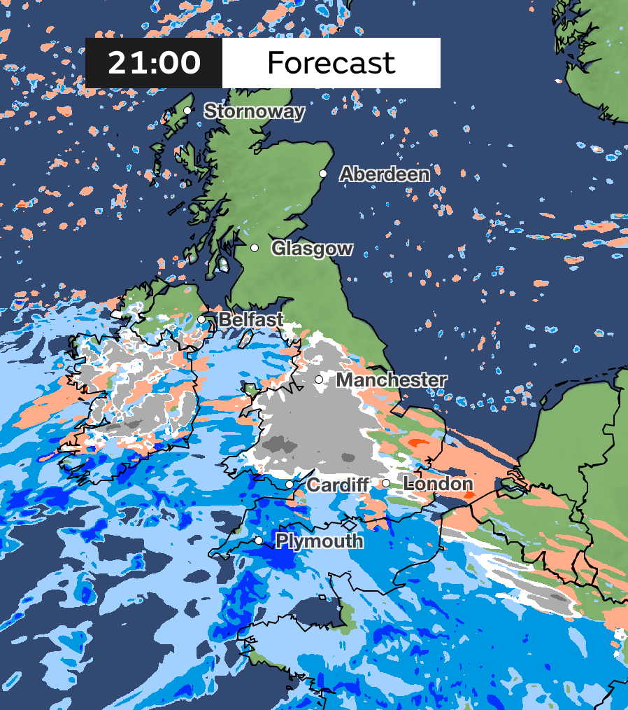 Map of where snow is forecast to fall on Saturday night