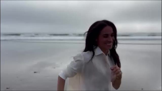 <p>Meghan Markle runs along beach in first solo Instagram post in years.</p>