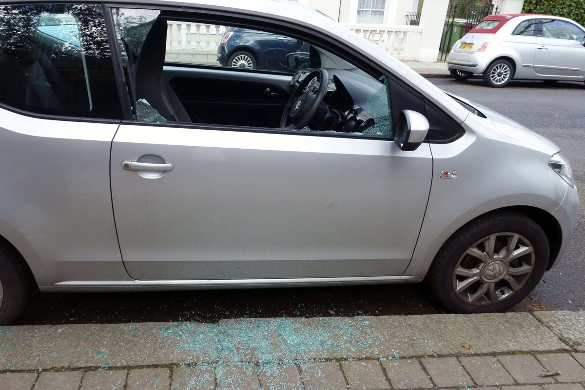 Lib Dems call for better community policing to reduce unsolved car