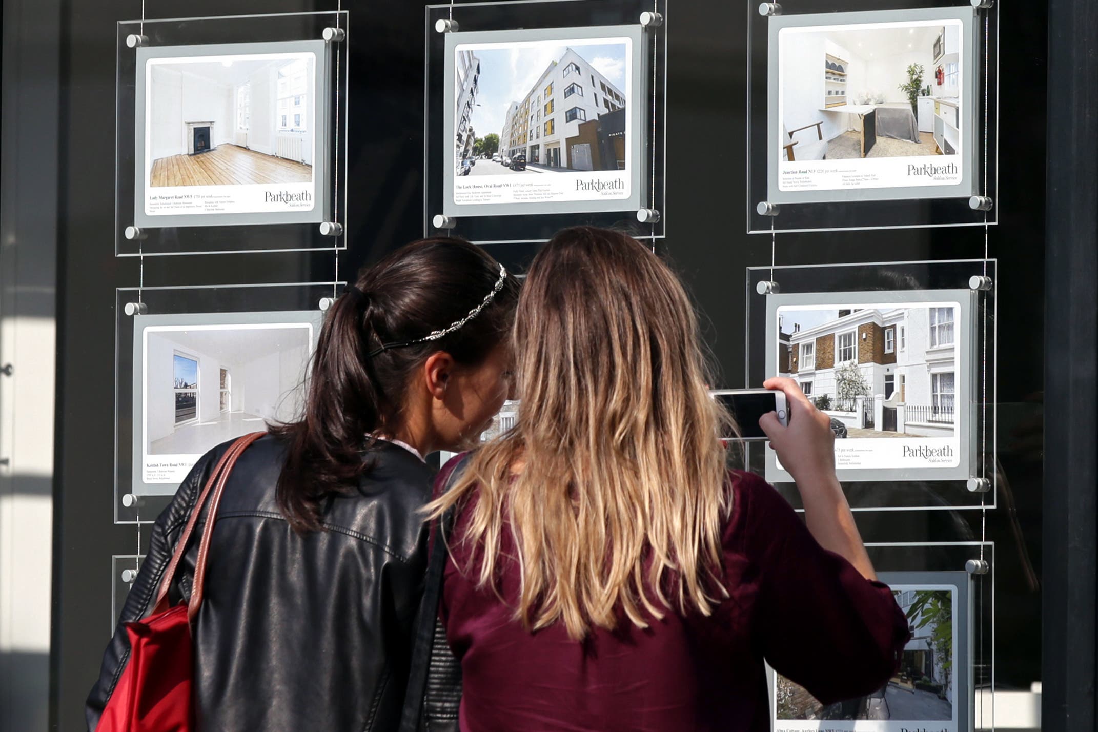 The number of mortgage approvals made to home buyers dipped in November, but remained above the monthly average seen over the past year, according to Bank of England figures (Yui Mok/PA)