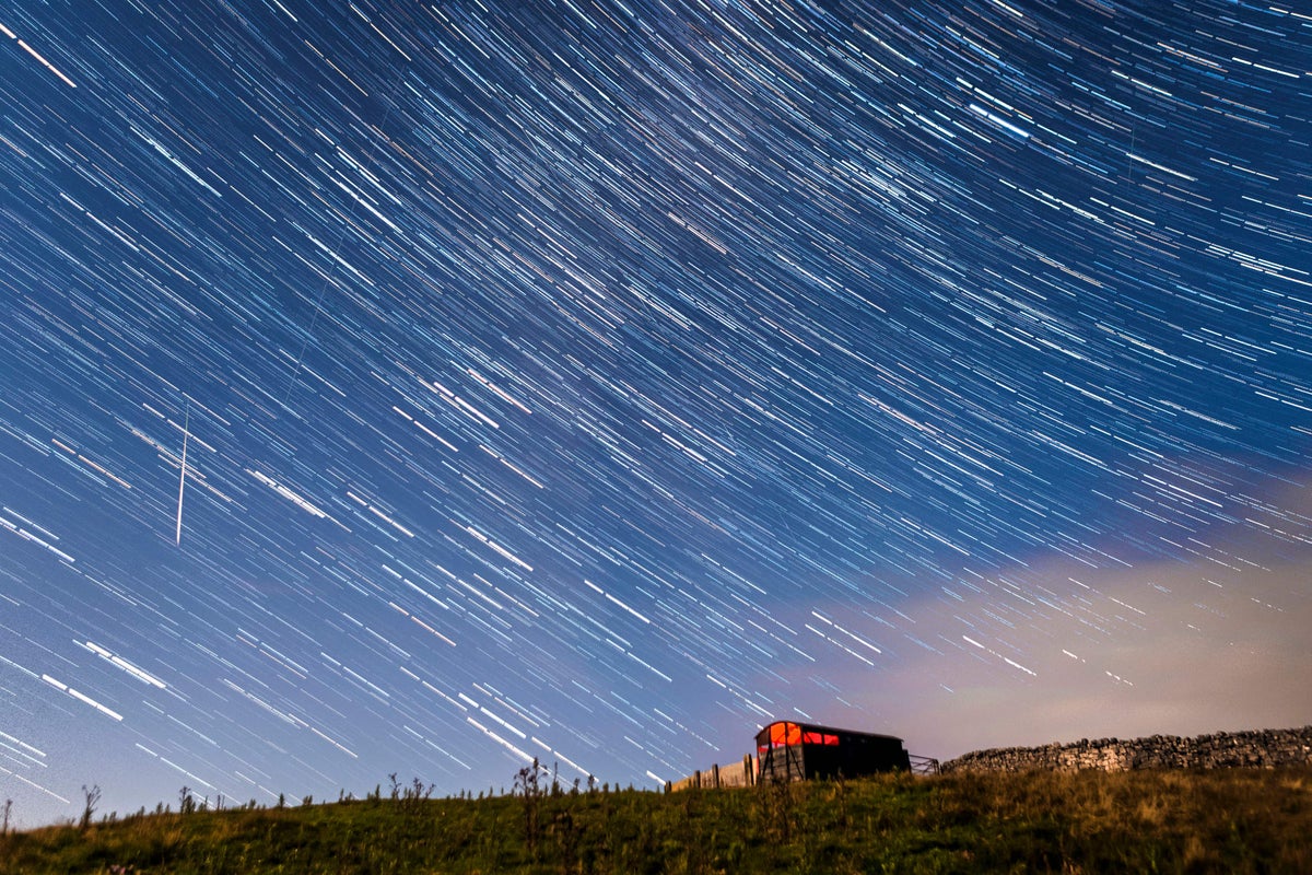 Rare chance to see full moon and meteor shower together