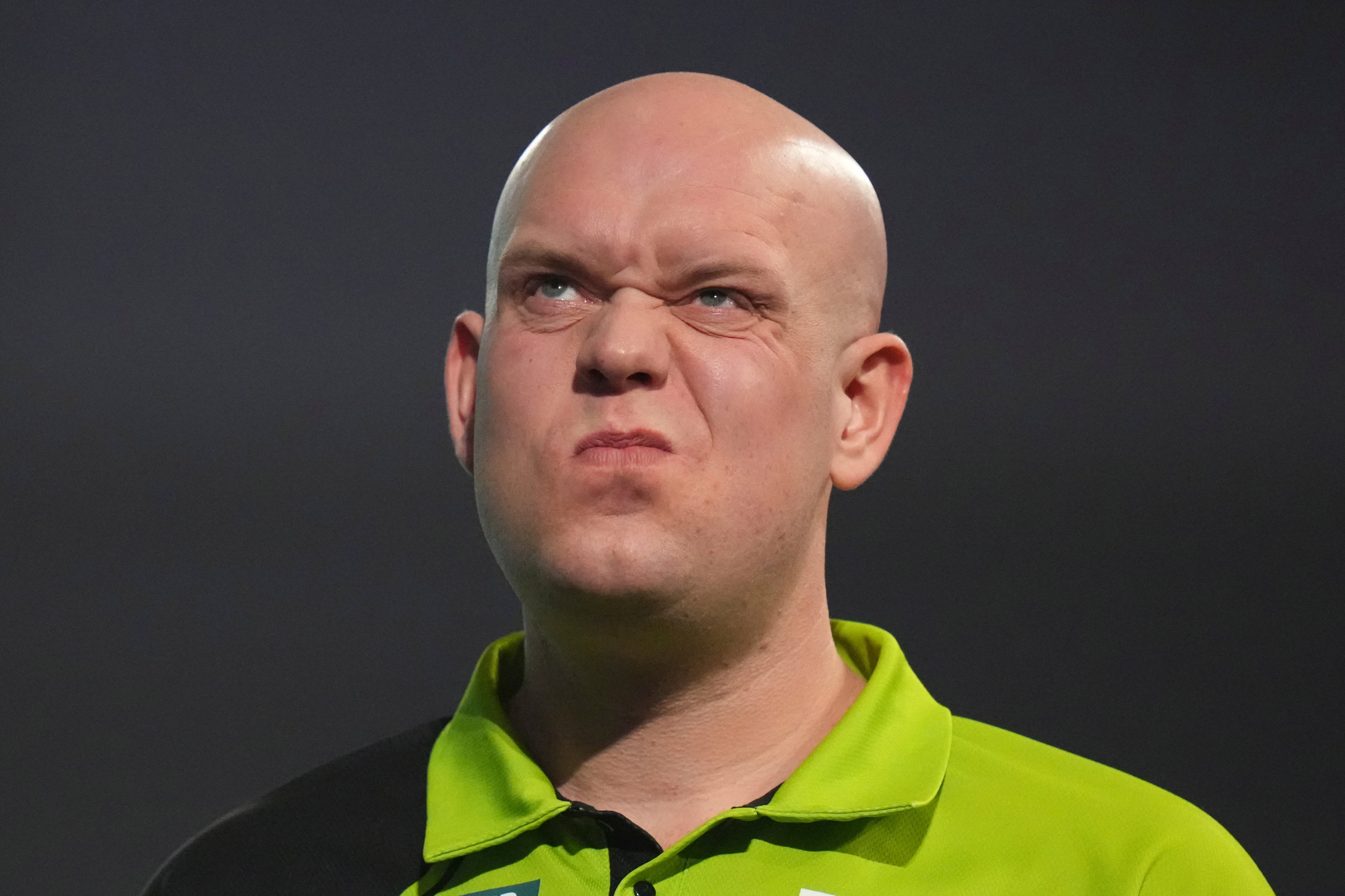 Michael Van Gerwen menderita dari tahun 2024 miskin sesuai dengan standarnya