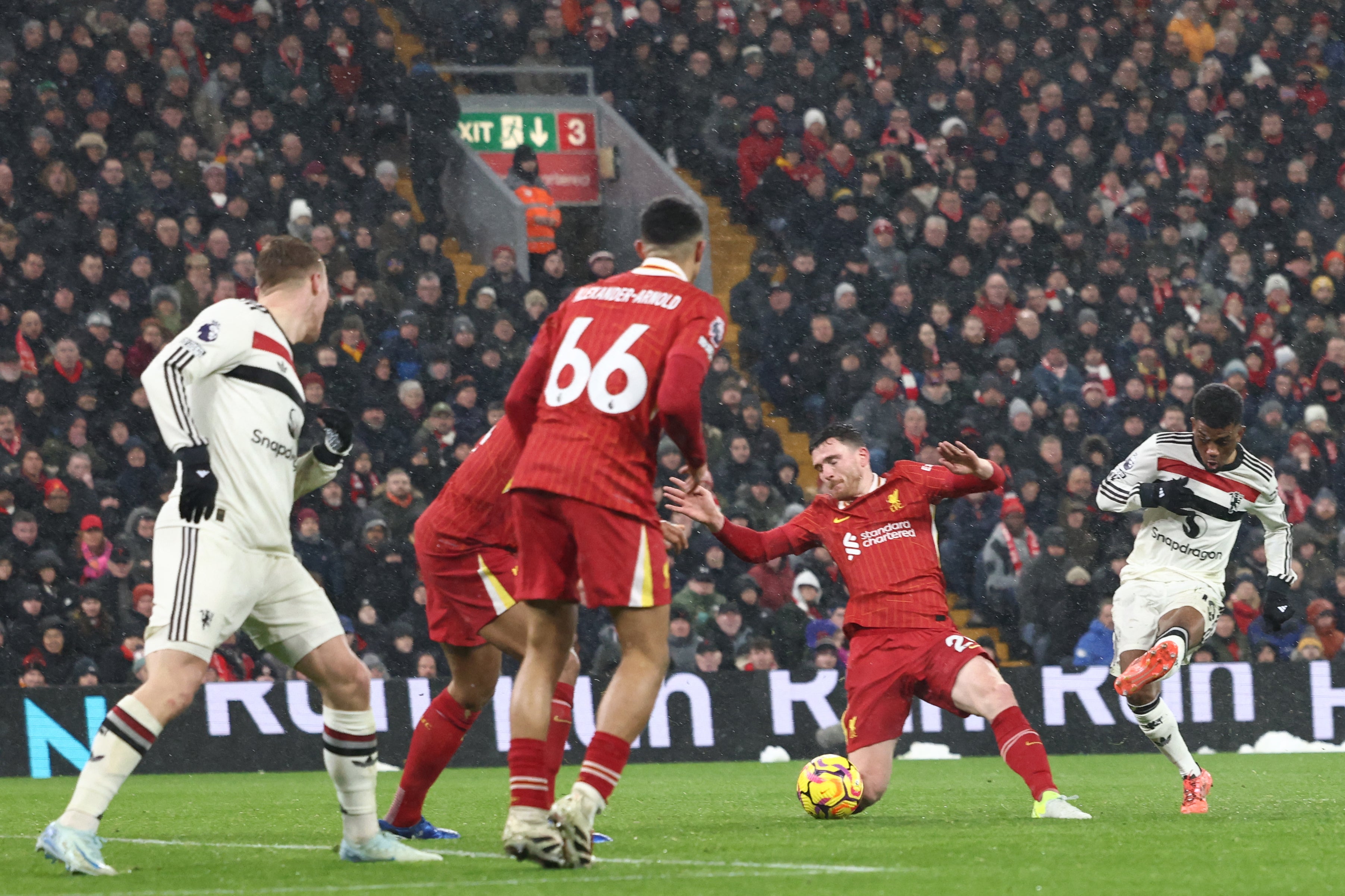 Amad Diallo slots United’s equaliser through Andrew Robertson’s legs