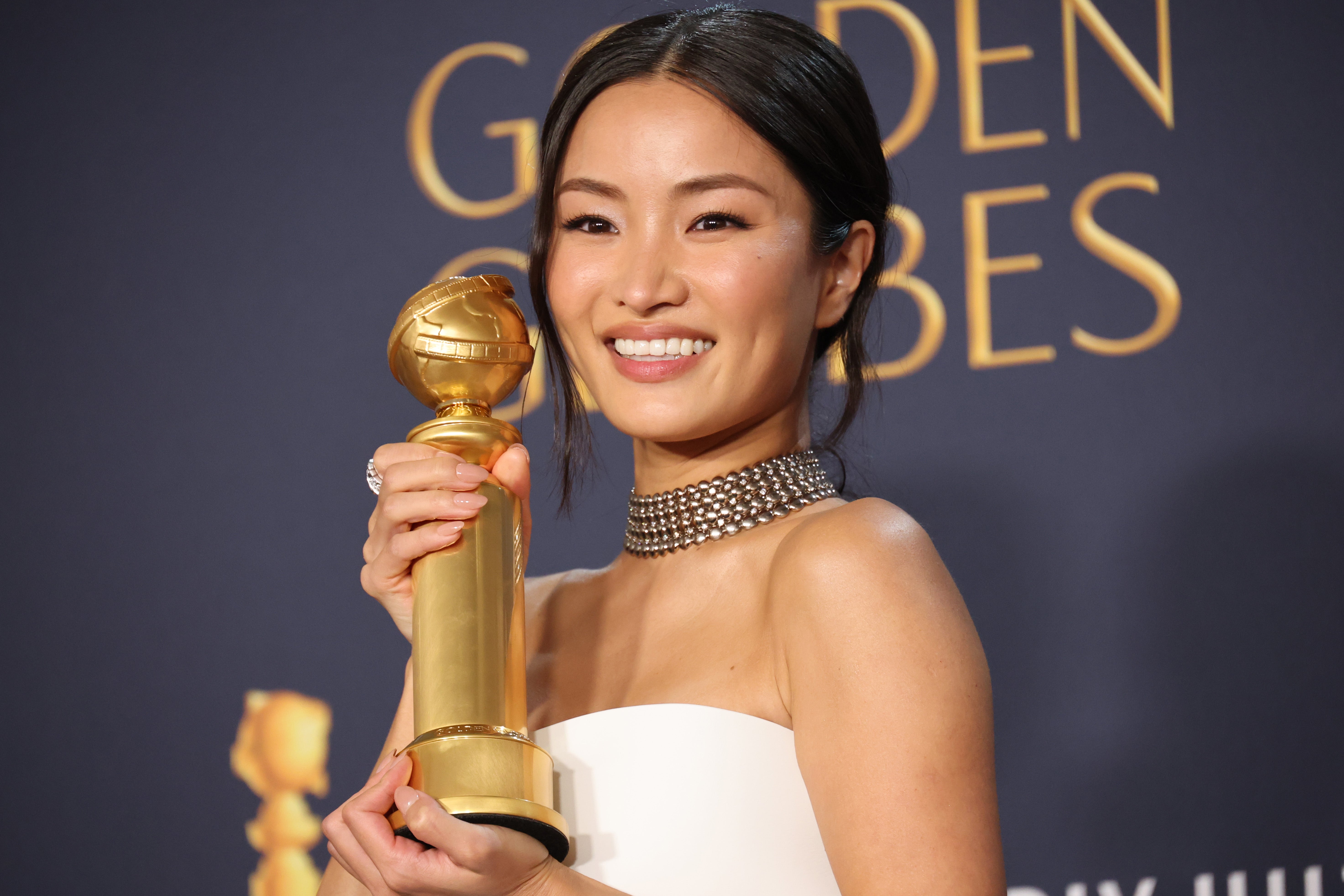 Anna Sawai wins at the 2025 Golden Globes