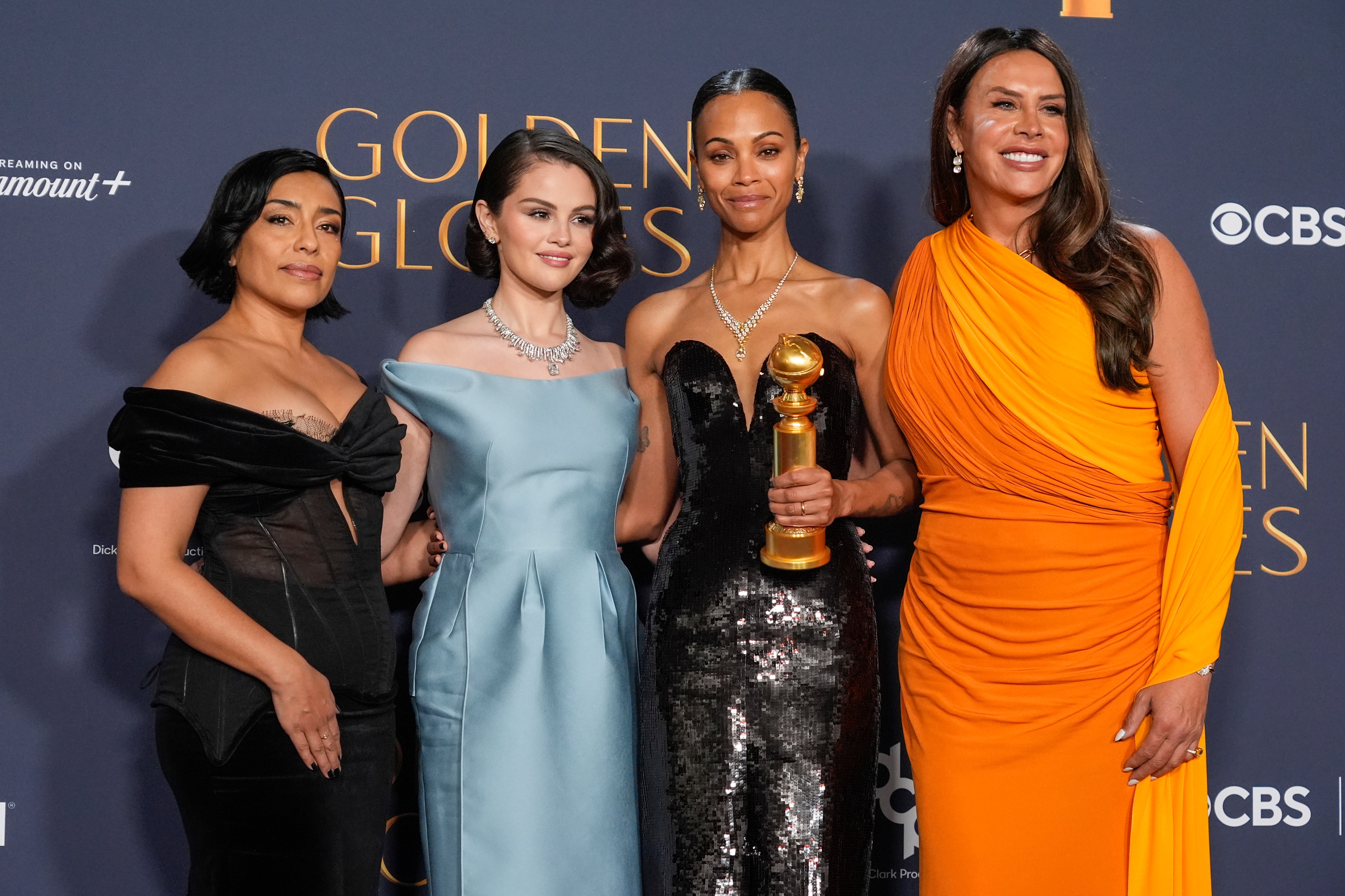 Adriana Paz, Selena Gomez, Zoe Saldana and Gascón at the Golden Globes