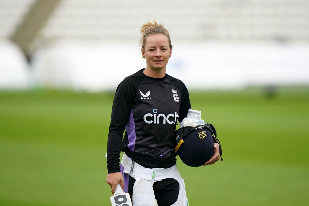 England Prepares for Women's Ashes Series