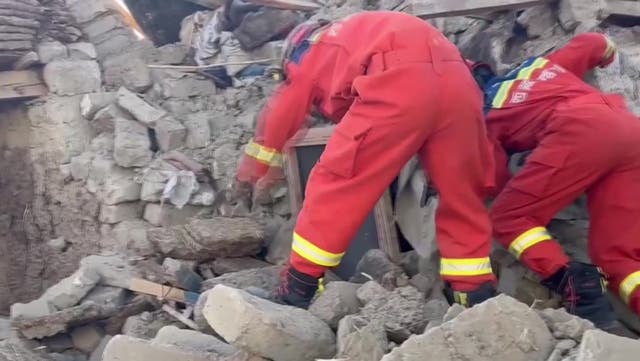 <p>Rescuers search for survivors of deadly Tibet earthquake.</p>