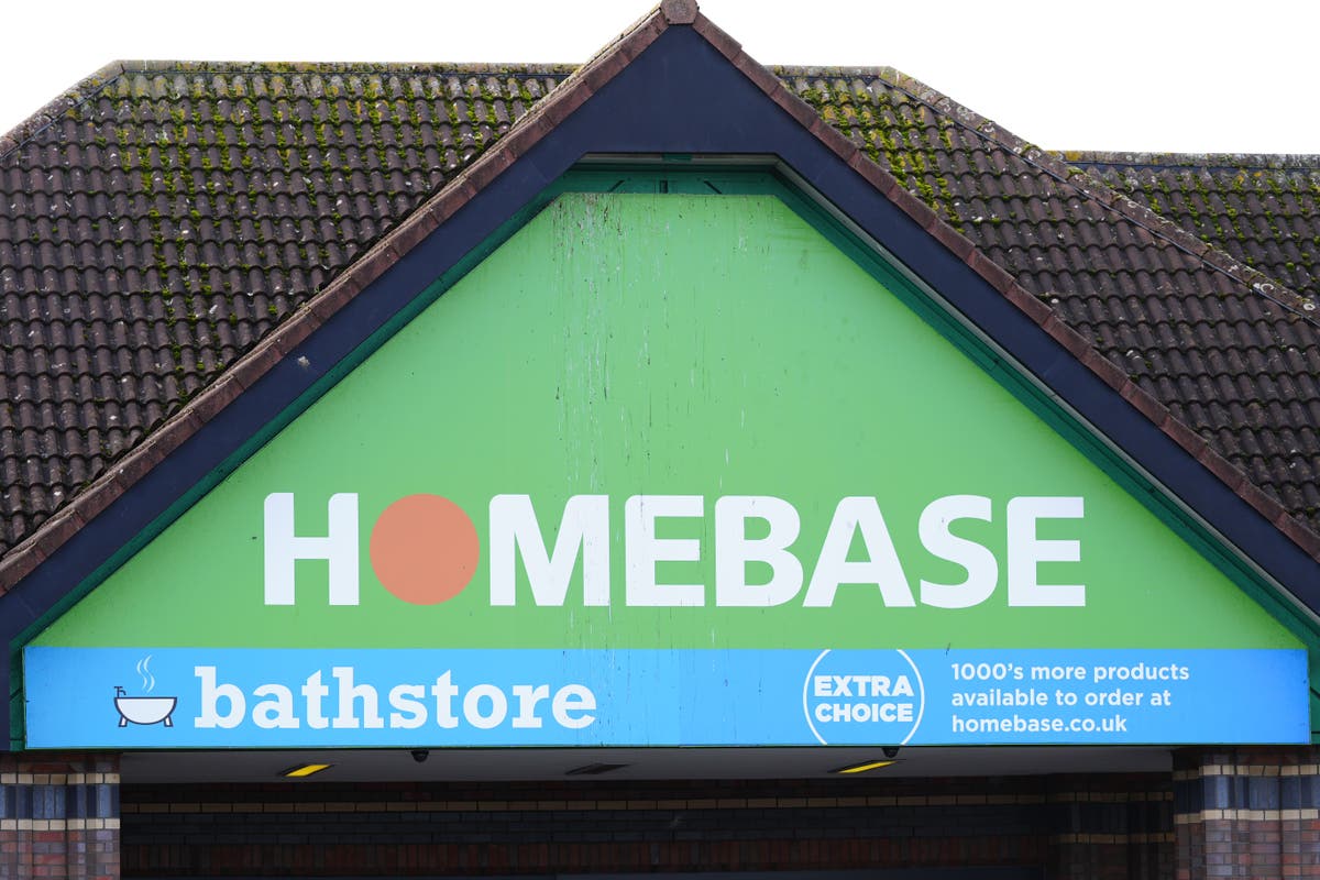 B&Q to convert five Homebase stores after £2.5m deal