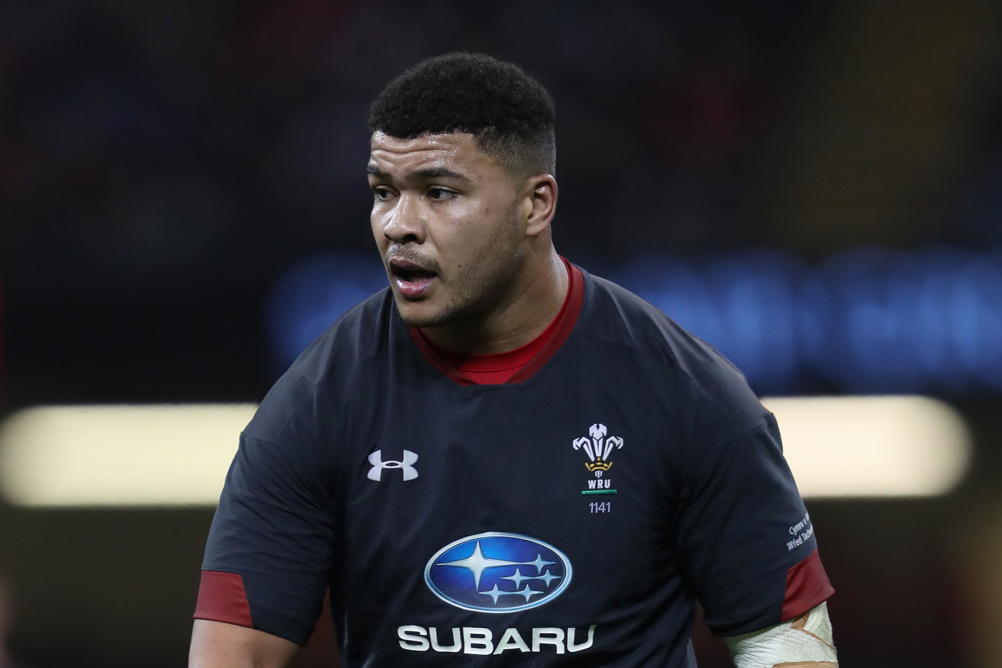 Wales and Dragons prop Leon Brown has retired from rugby at the age of 28