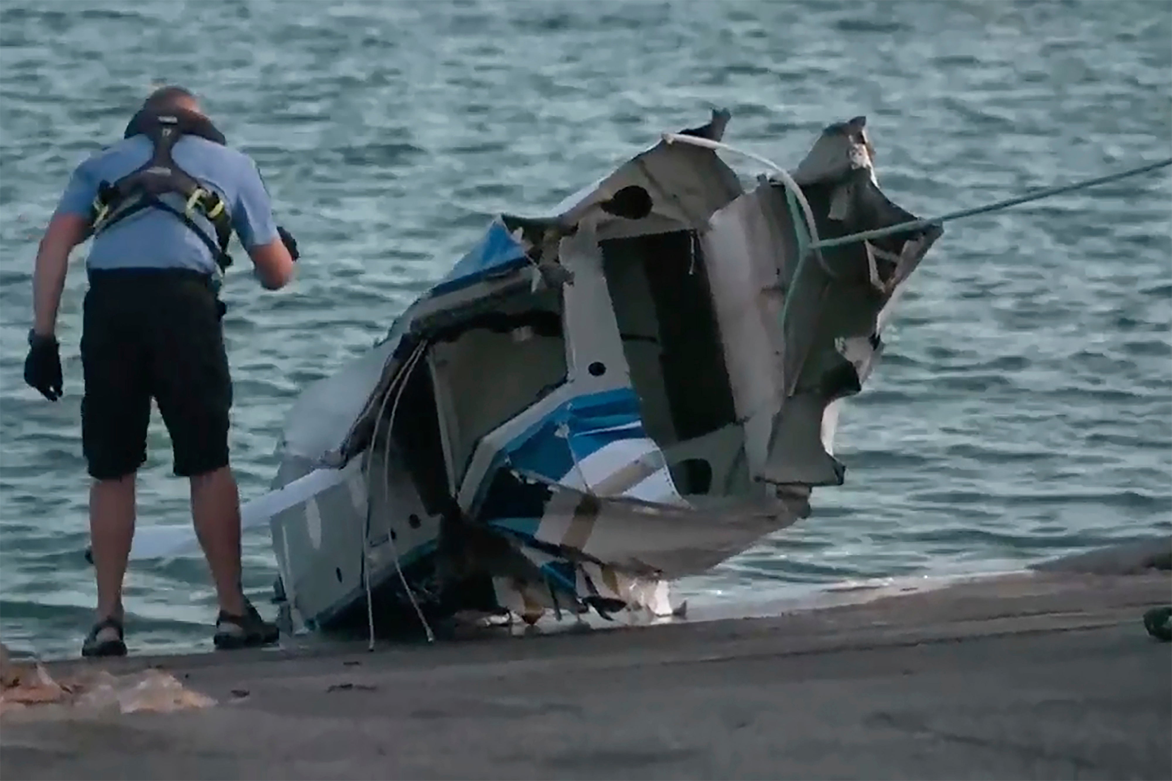 A seaplane crashed while leaving a tourist island in Australia