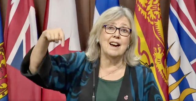 <p>Canada’s Green Party leader Elizabeth May invites California t be Canada’s 11t province</p>