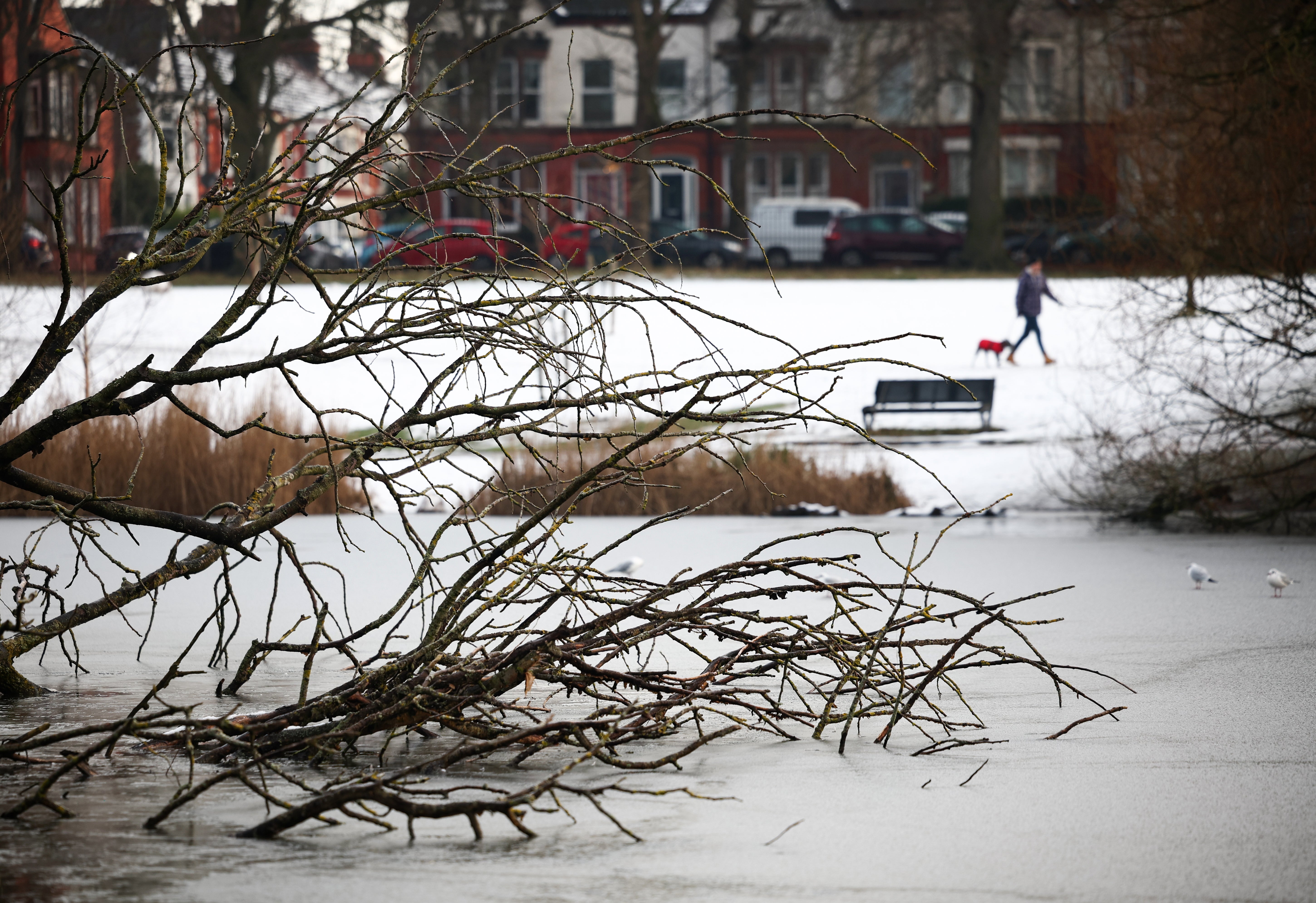 Freezing temperatures continue in parts of the UK