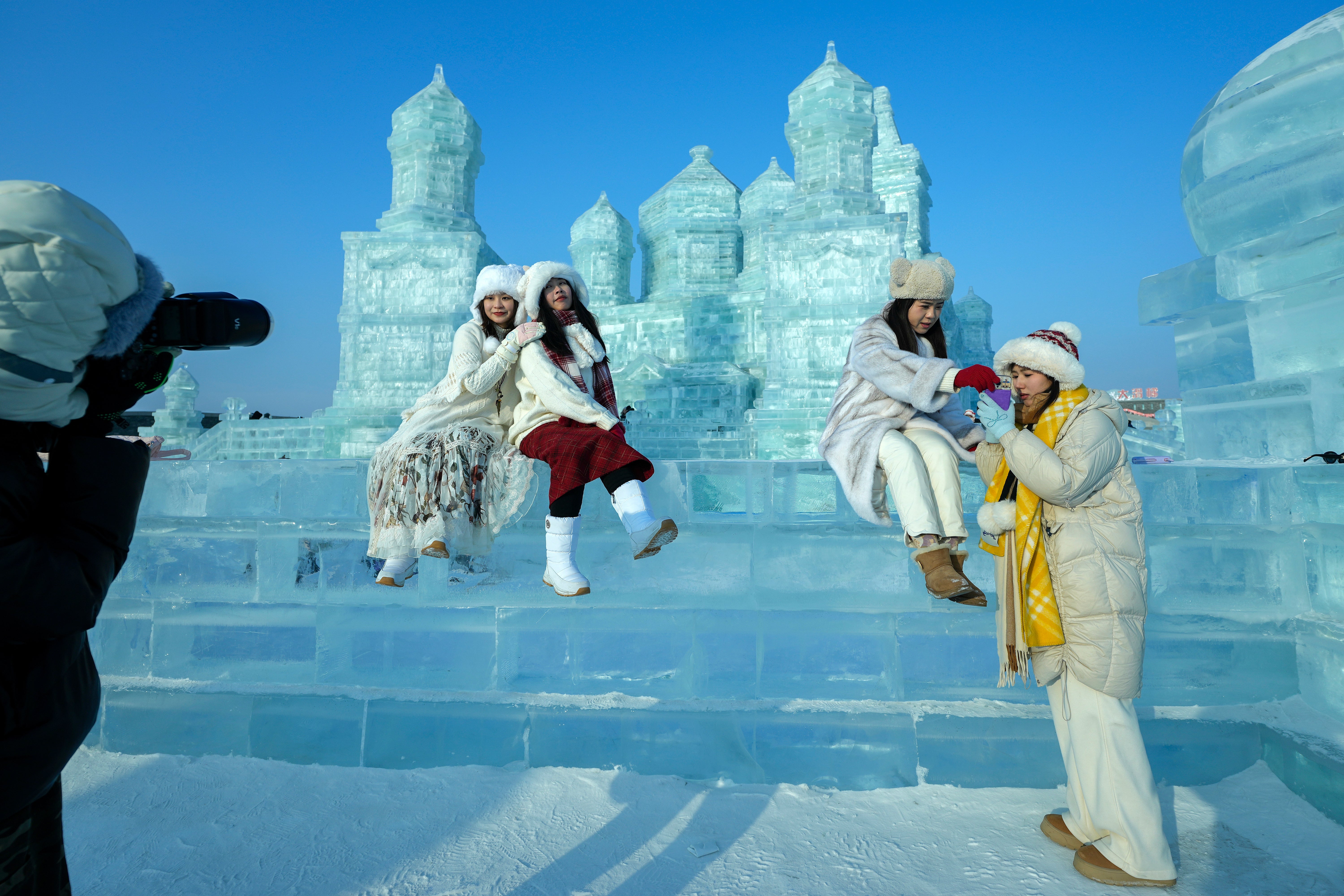China Ice Sculptures Photo Gallery