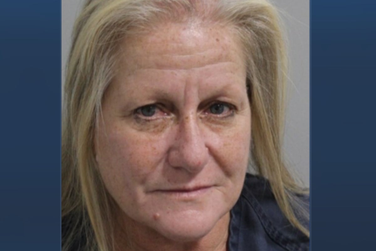 Ex-substitute teacher, 60, accused of showing sexually explicit pics to ...