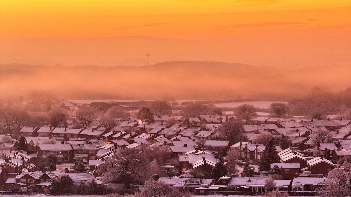 Cold weather payment: Over 1m households set for £25 – postcode checker and eligibility