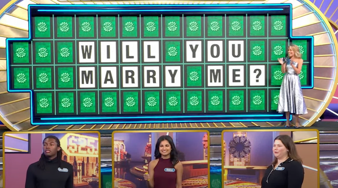 Contestant Rhea solves ‘Will You Marry’ phrase puzzle