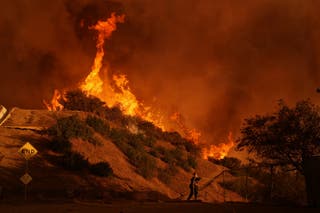 Photos of the blaze from Mandeville Canyon