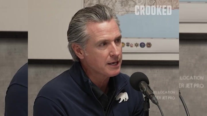 <p>kNs62Qtf_ California governor Gavin Newsom hits out at 'delusional' Donald Trump.</p>