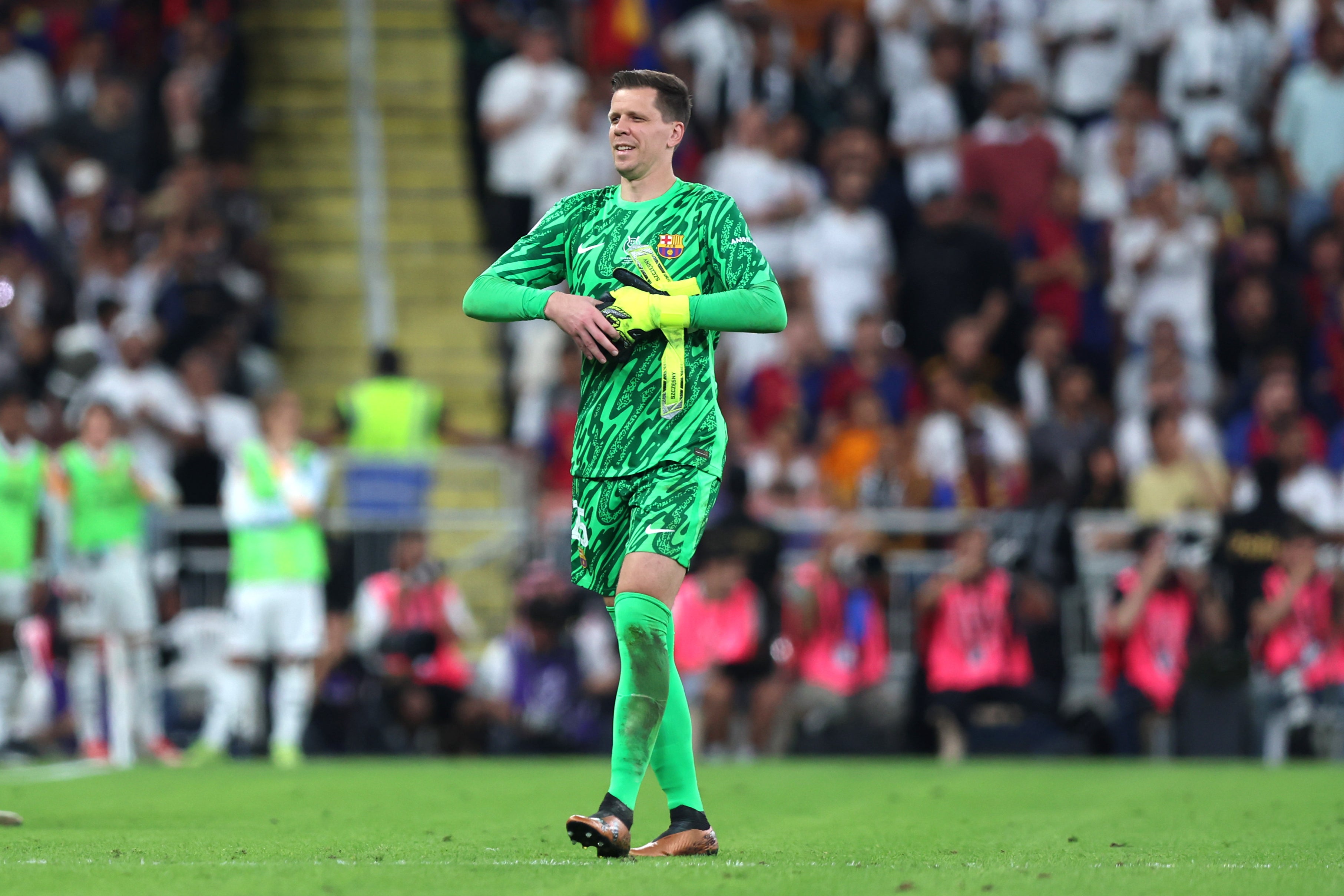 Wojciech Szczesny was sent off