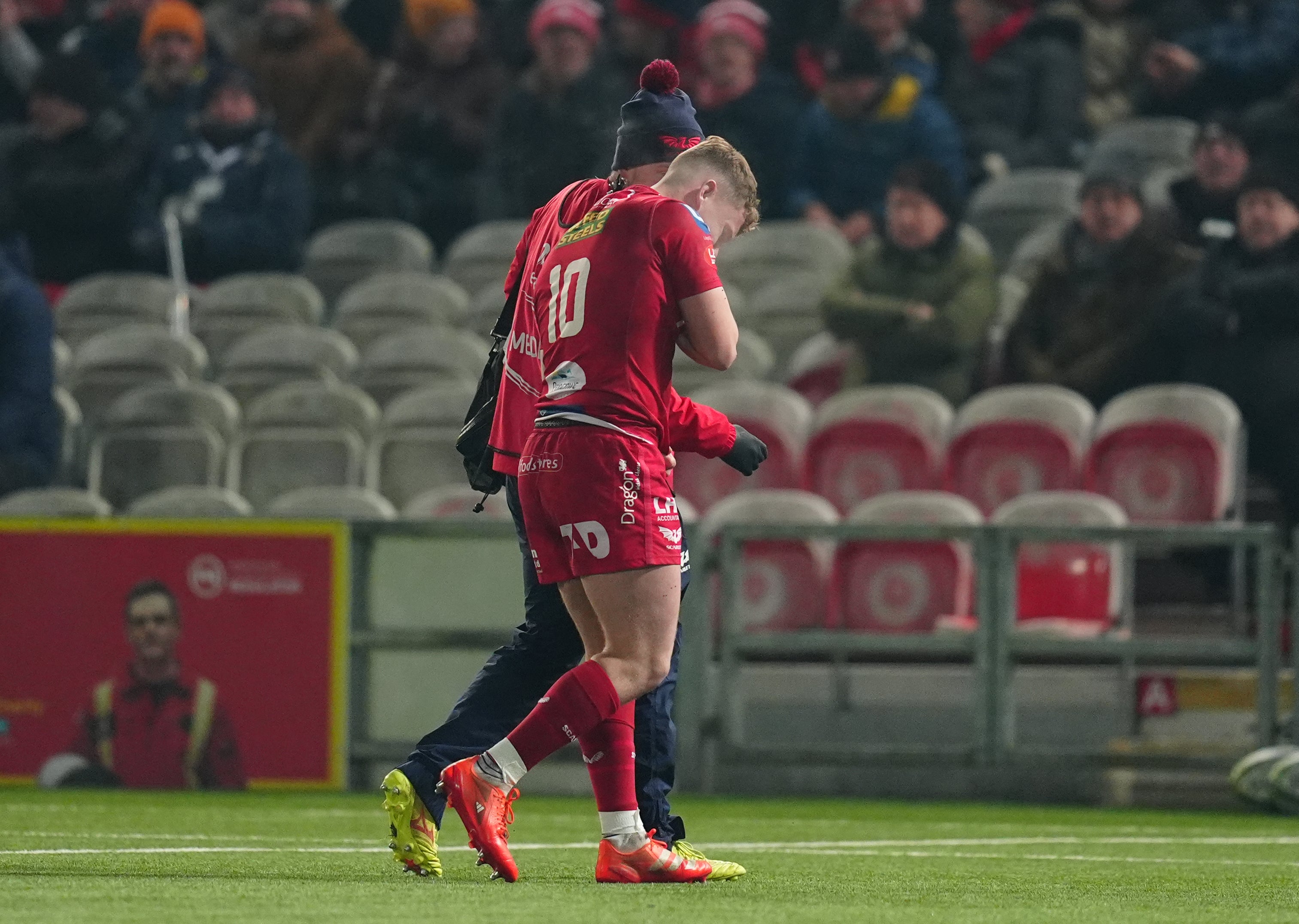 Scarlets’ Sam Costelow has been ruled out of the Six Nations by injury