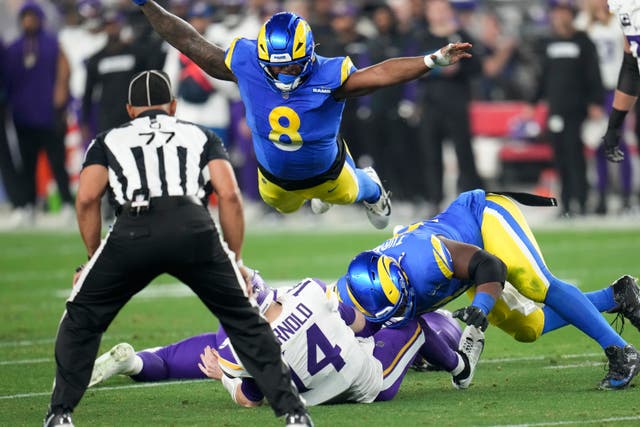 Vikings Rams Football