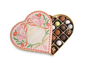 Charbonnel et Walker fine truffle selection illustrated heart (without alcohol)