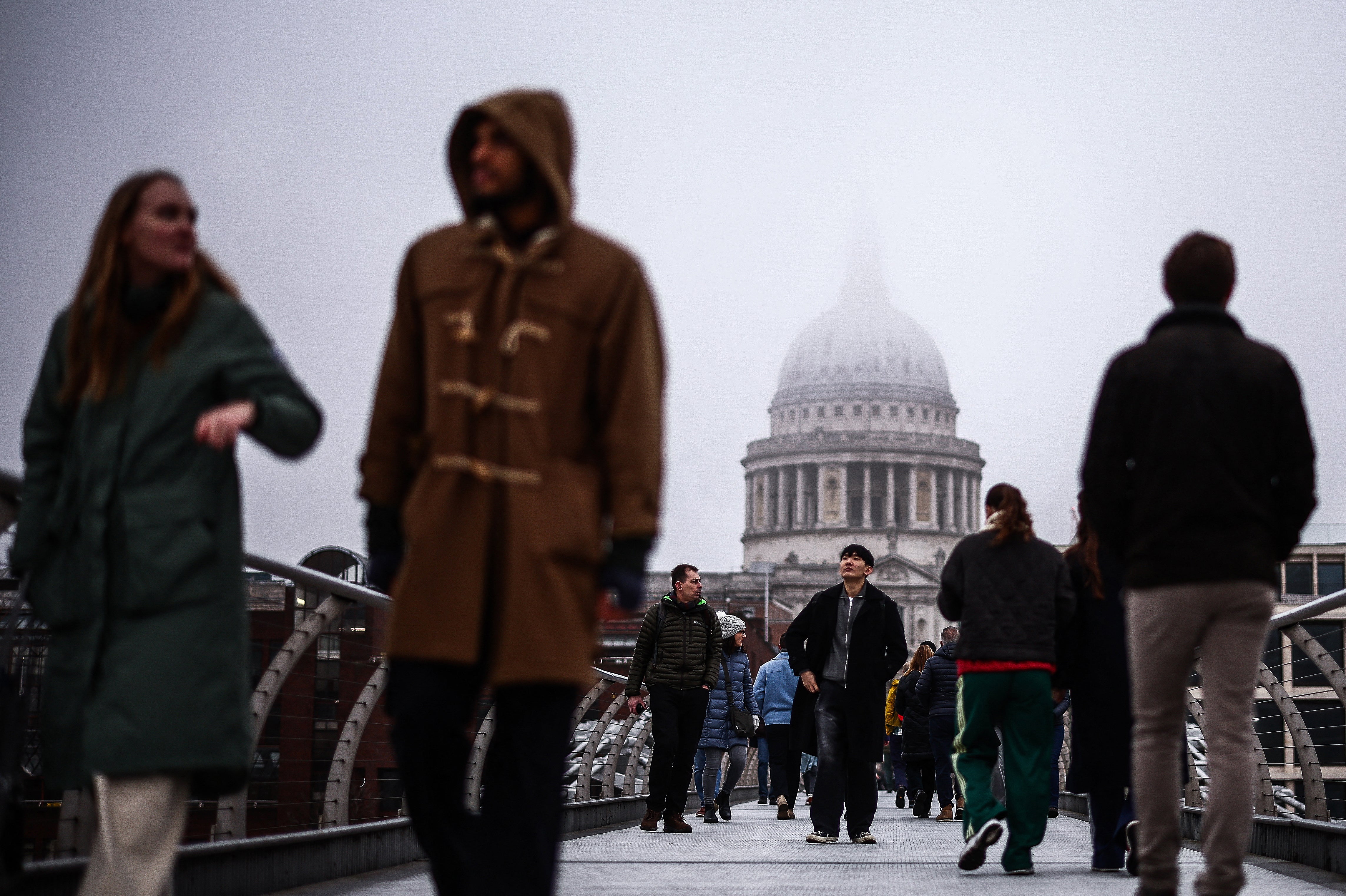 Snow grains fall mostly from Stratus clouds or from fog