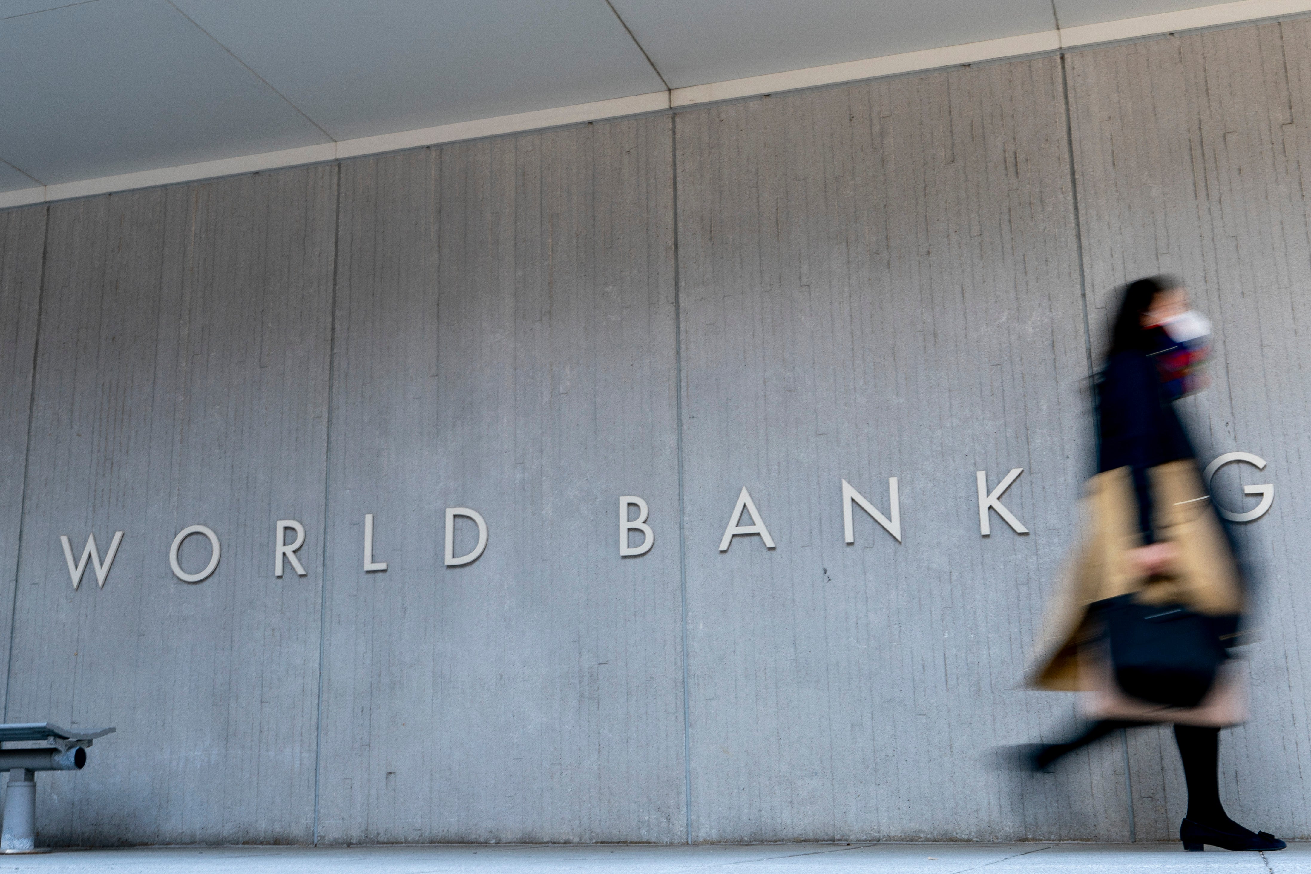 World Bank says the global is economy is growing steadily, but not fast enough to help ease poverty