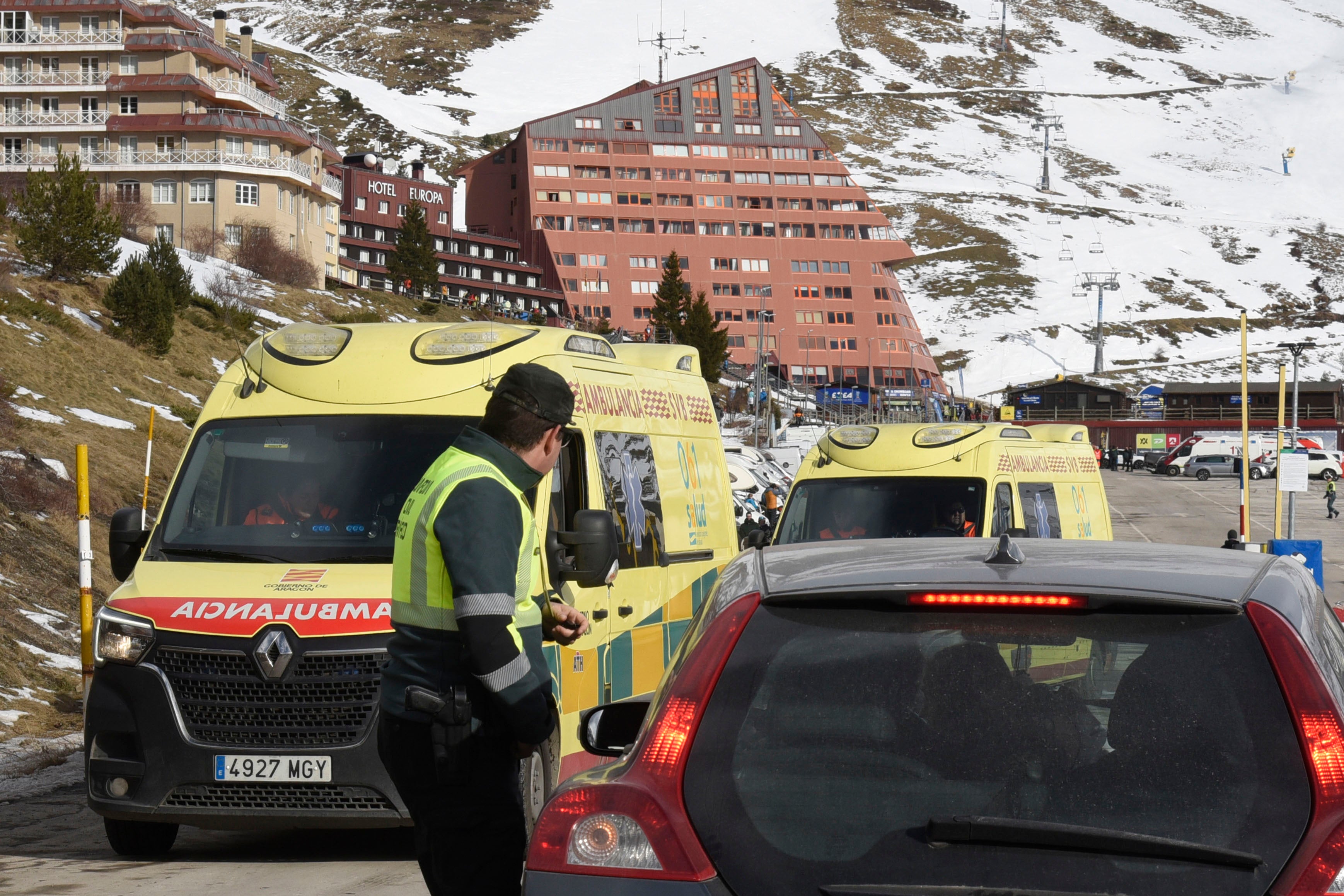 State TV channel TVE reported that around 80 people were trapped on the chairlifts in the immediate aftermath