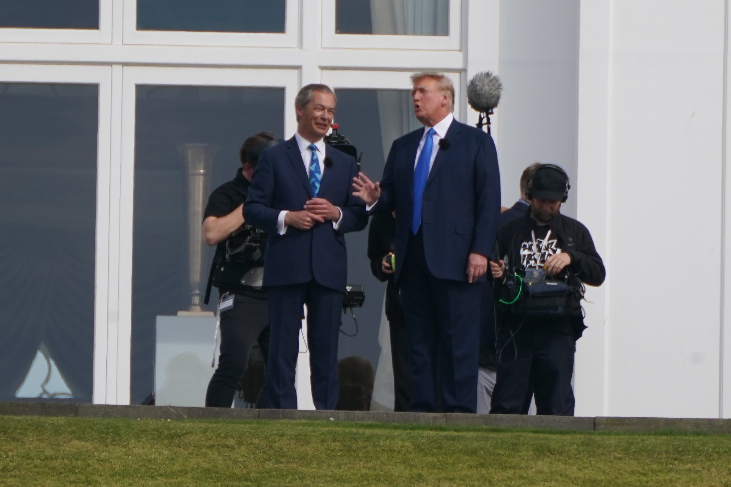 US President-elect Donald Trump alongside Reform UK leader Nigel Farage (Andrew Milligan/PA)