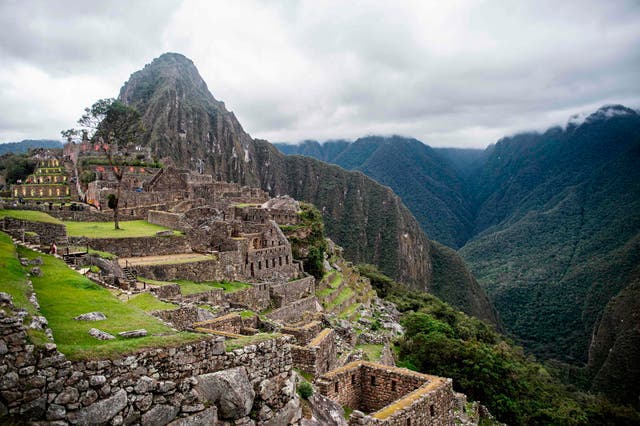 <p>At least 900 tourists are stranded near Peru's Machu Picchu</p>