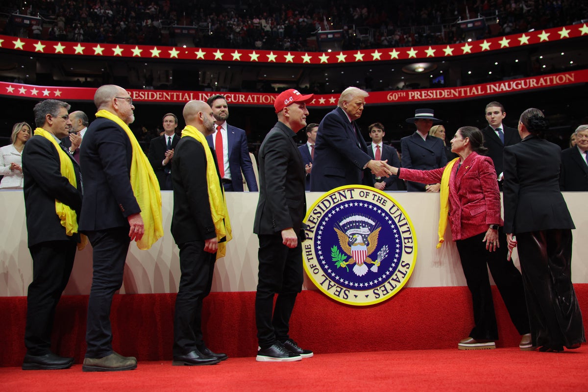 Families of Israel hostages meet Trump as surprise guests at arena event