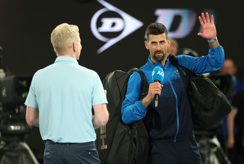 Djokovic ha lasciato il campo dopo aver detto al pubblico che non avrebbe rilasciato la sua intervista