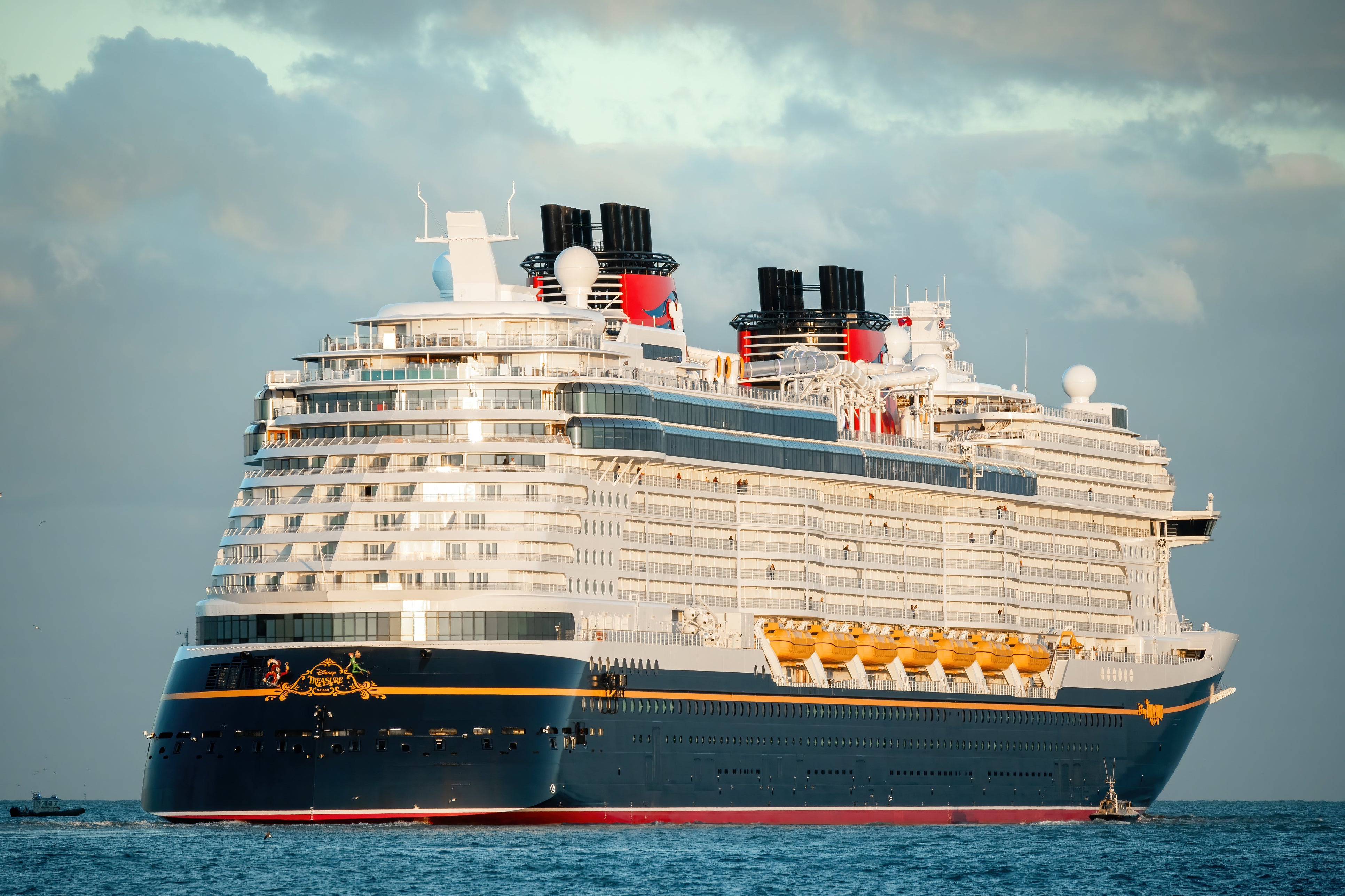 Visite o Caribe a bordo do mais novo navio do Mickey, Disney Treasure