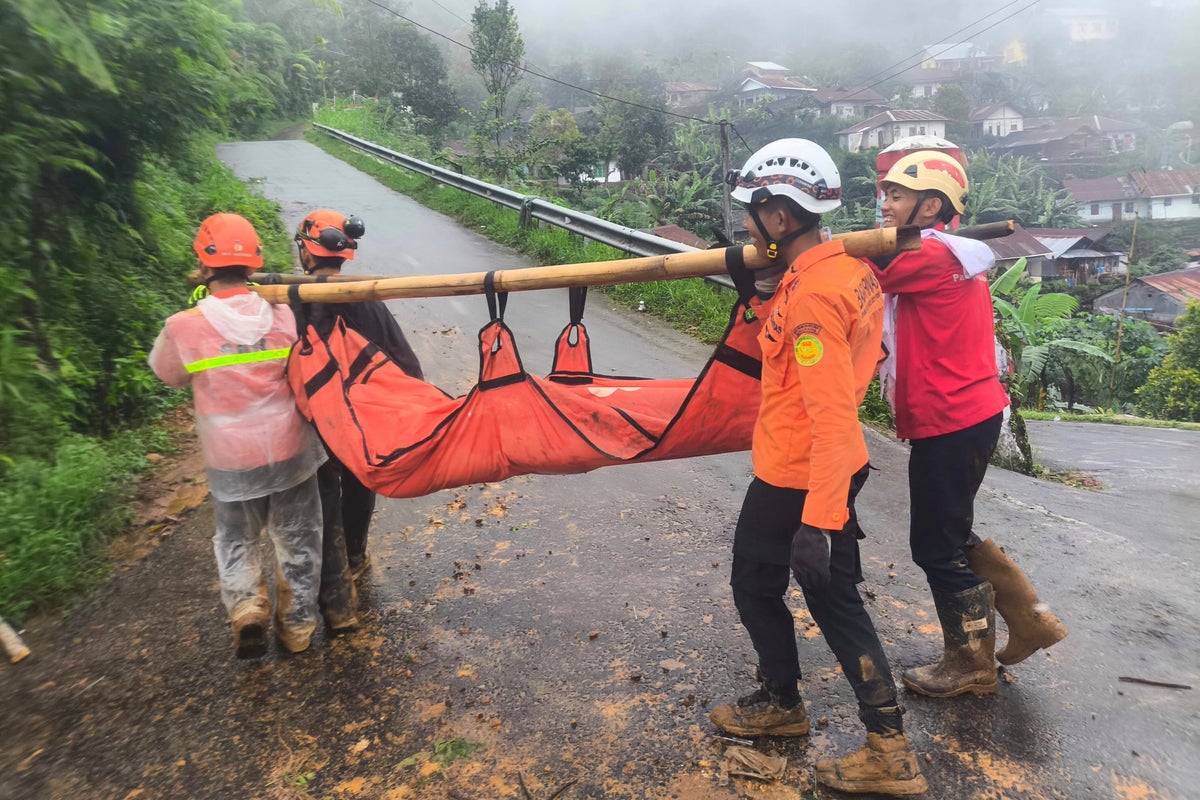 Indonesia search resumes after flash flood and landslide leaves 17 dead and 9 missing