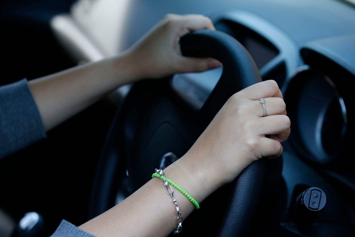 Shocking extent of distracted driving mistakes revealed in survey