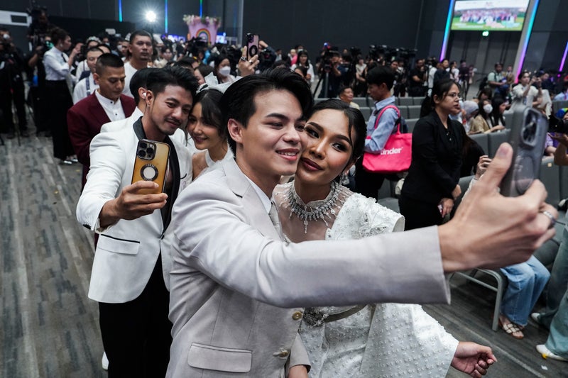 Hundreds of LGBT+ couples wed in Thai...