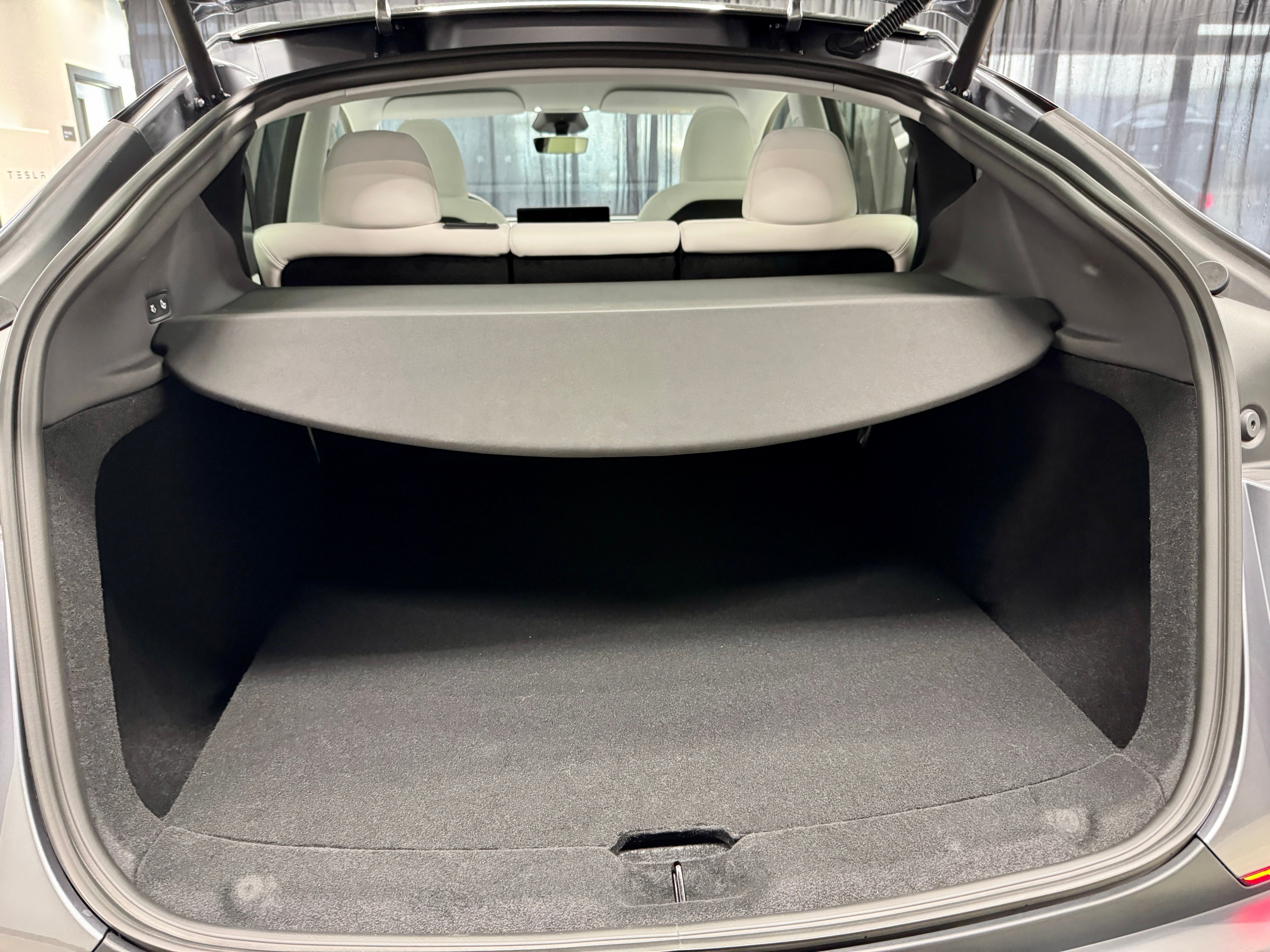 Total luggage space in the all-new Tesla Model Y is 2,138 litres, actually 20 litres less than before, although you’d hardly notice