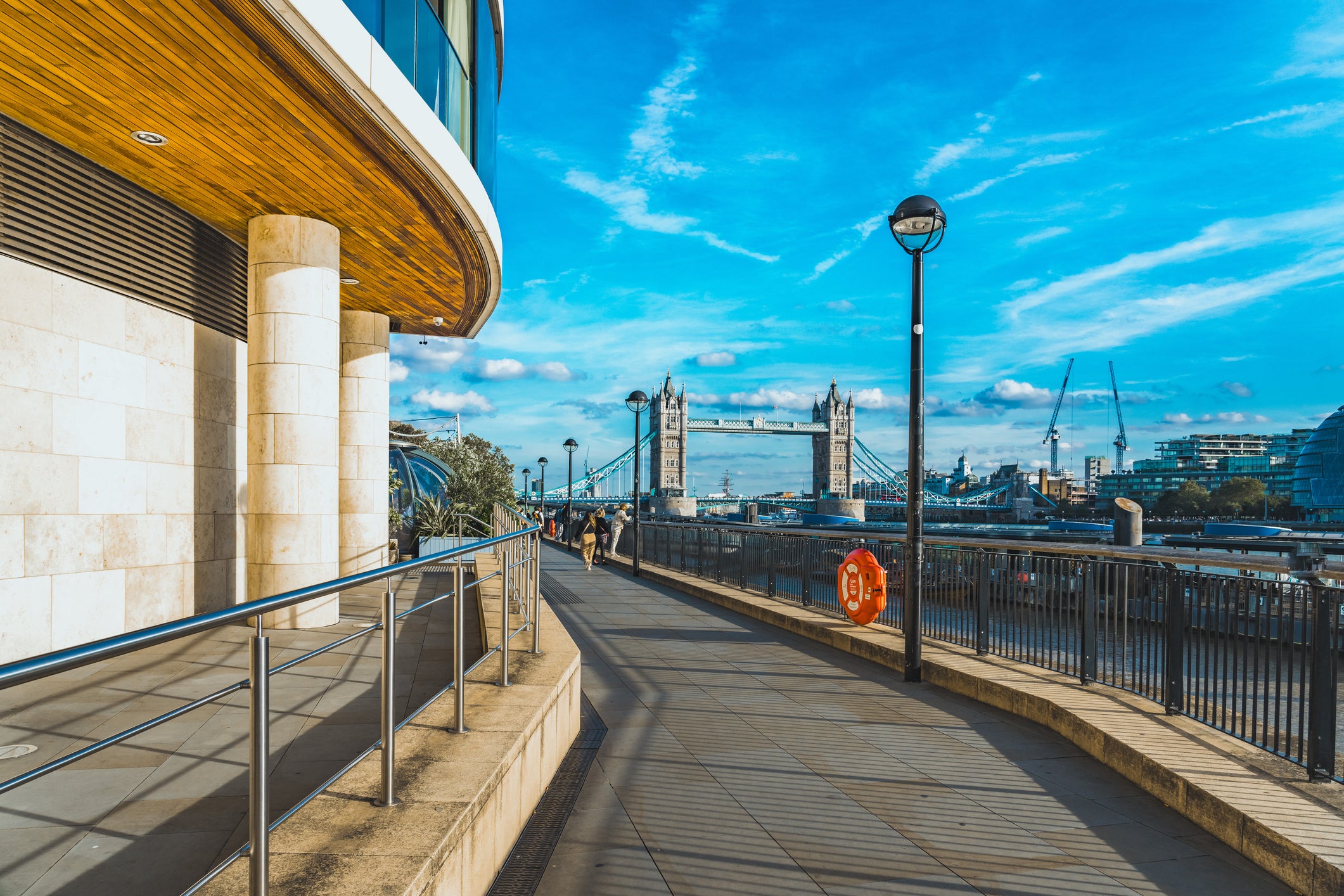 The Thames Path will give you a whistle-stop tour of the London skyline