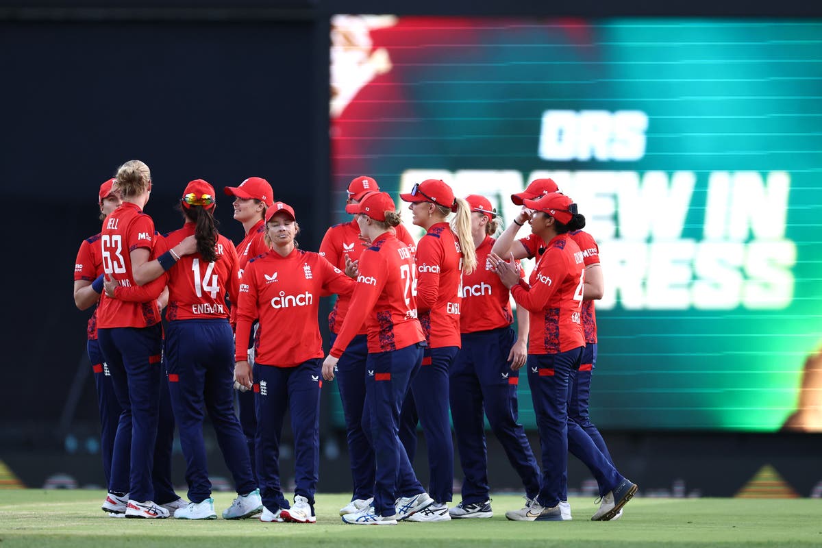 England coach responds to Alex Hartley’s fitness criticism after Women’s Ashes defeat