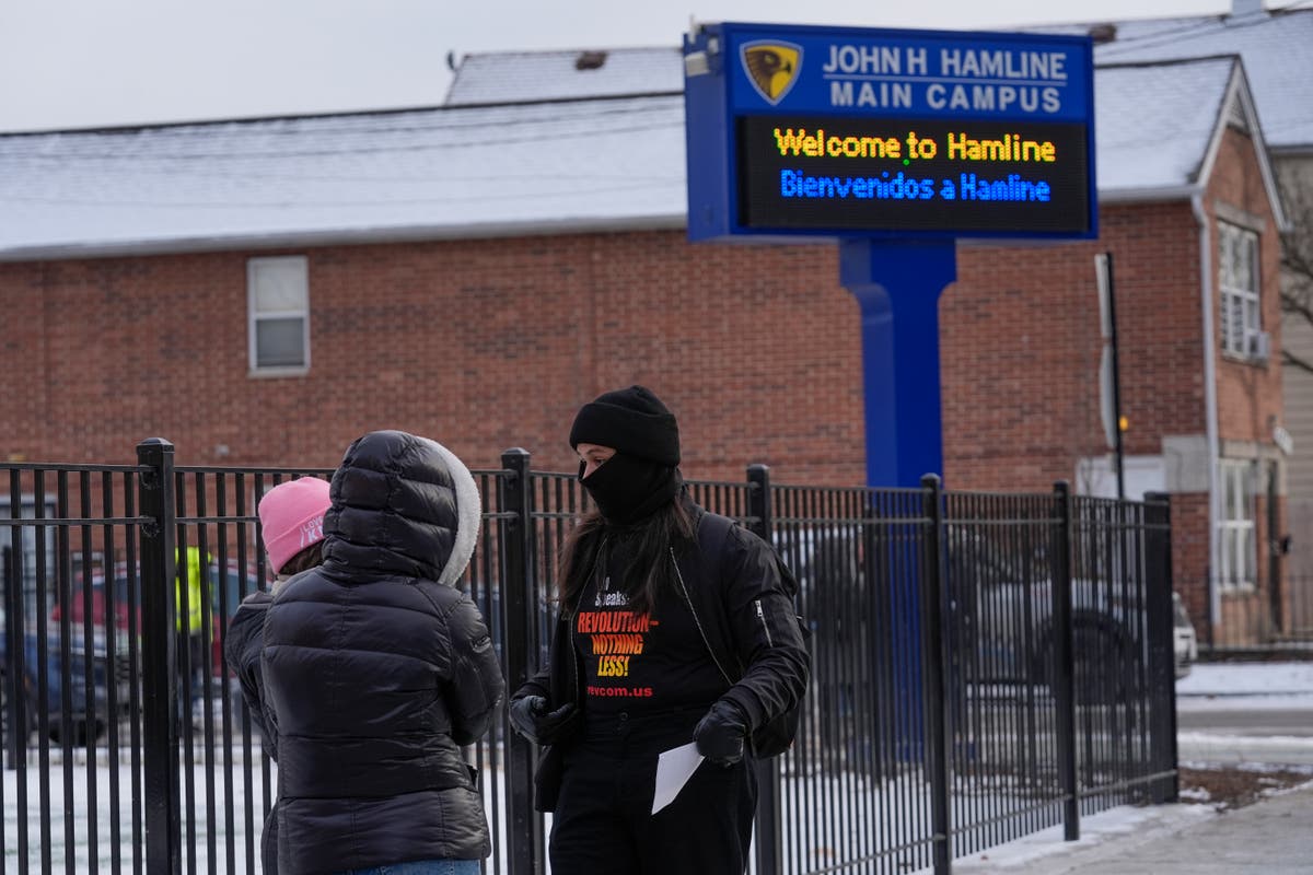 Secret Service agents, not ICE, visited Chicago school, officials say amid deportation fears