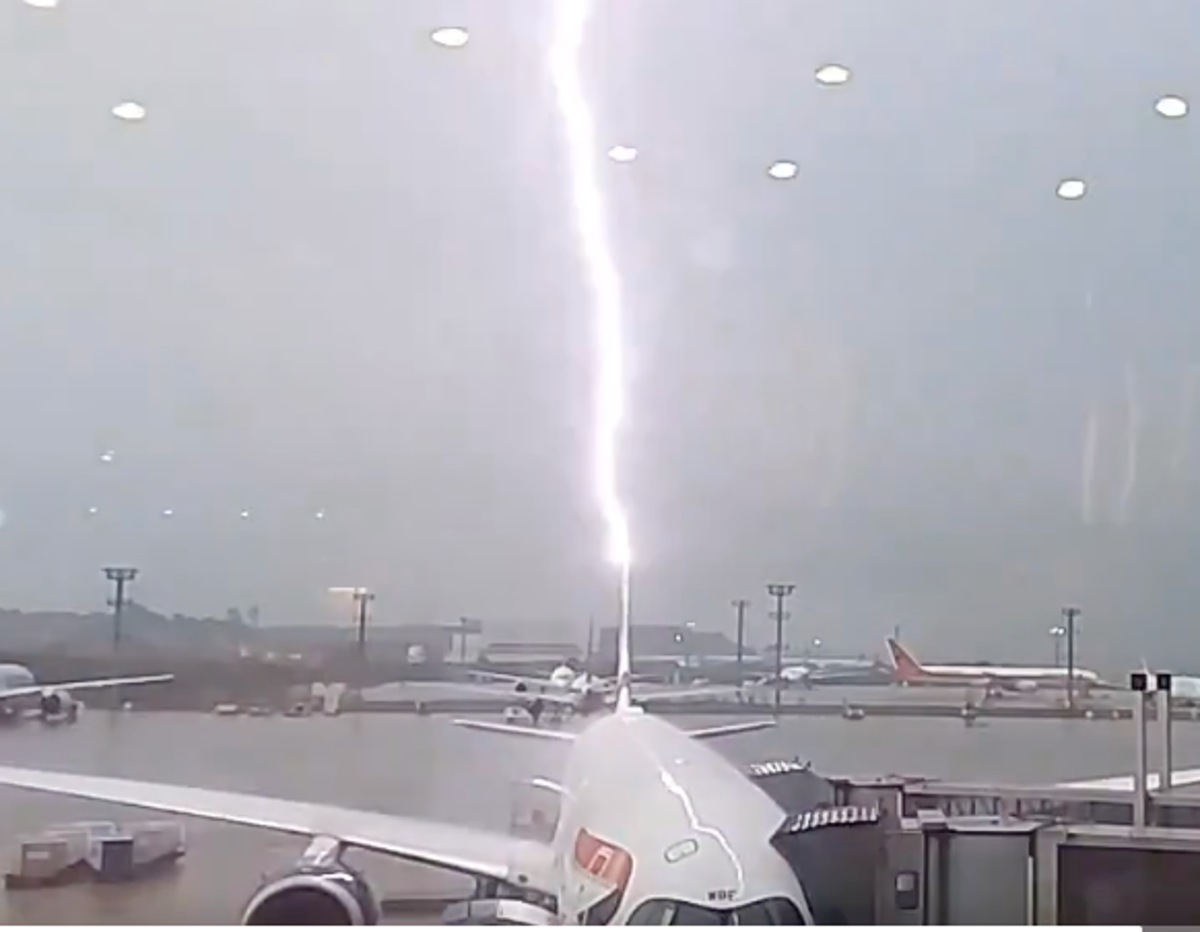 Lightning strikes plane tail before takeoff at Sao Paulo-Guarulhos International Airport