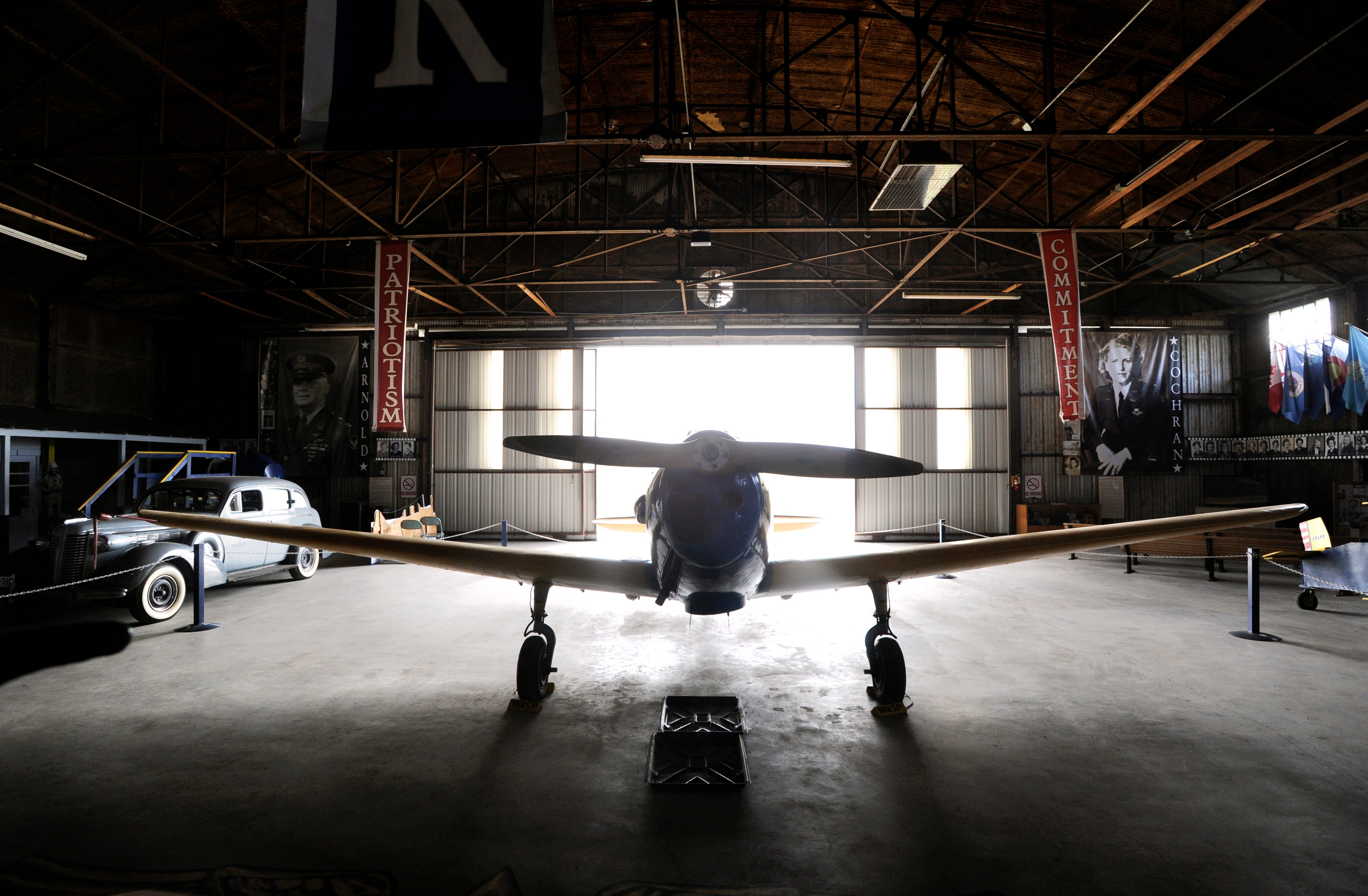 Readers can, quite understandably, get hung up on the correct spelling of the building where planes are stored